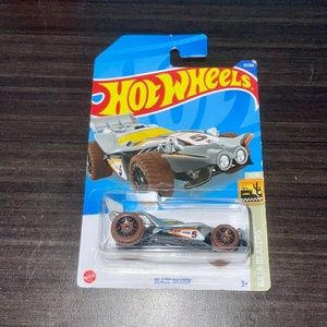 Hot Wheels Blade Raider